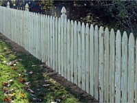 <b>Wood Picket Fence</b>